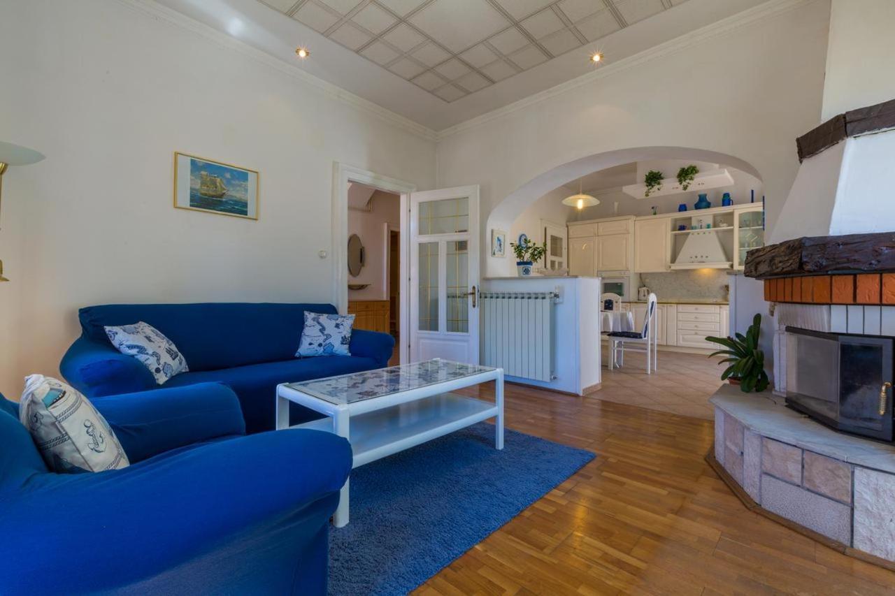 Petrinovic C Appartement Crikvenica Buitenkant foto