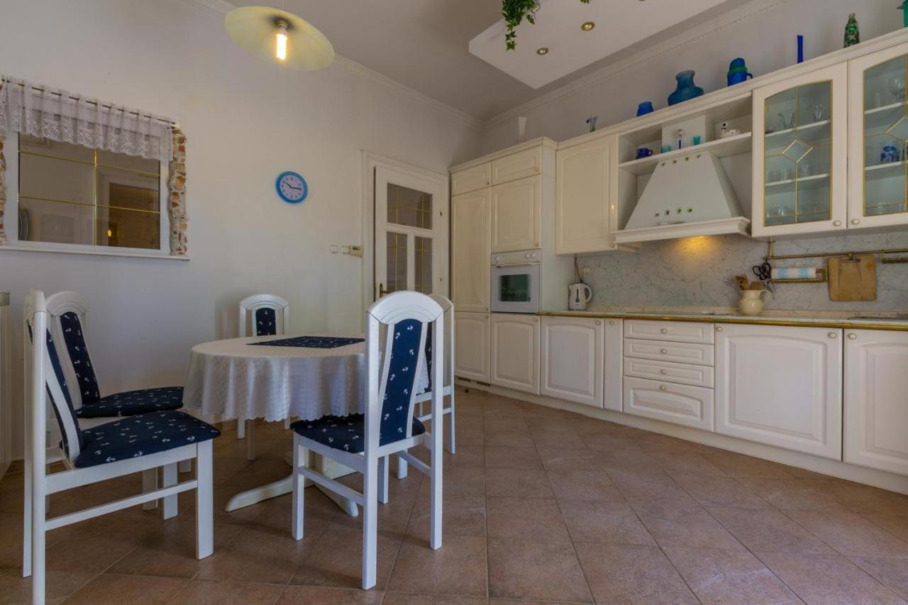 Petrinovic C Appartement Crikvenica Buitenkant foto