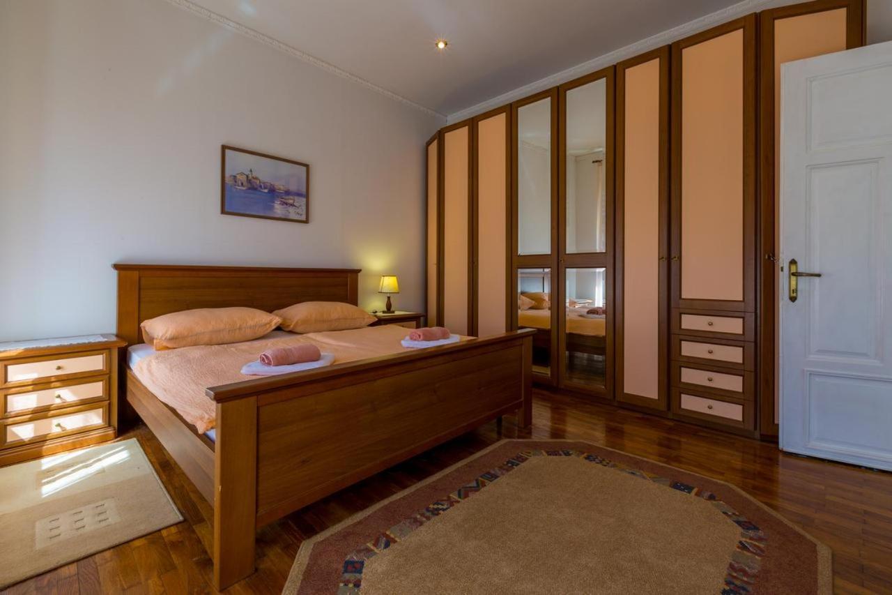 Petrinovic C Appartement Crikvenica Buitenkant foto
