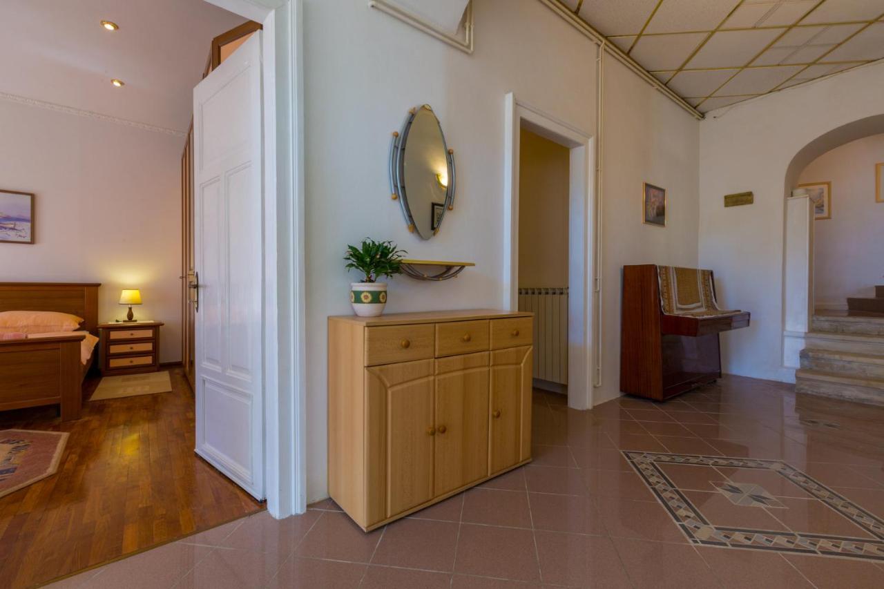 Petrinovic C Appartement Crikvenica Buitenkant foto