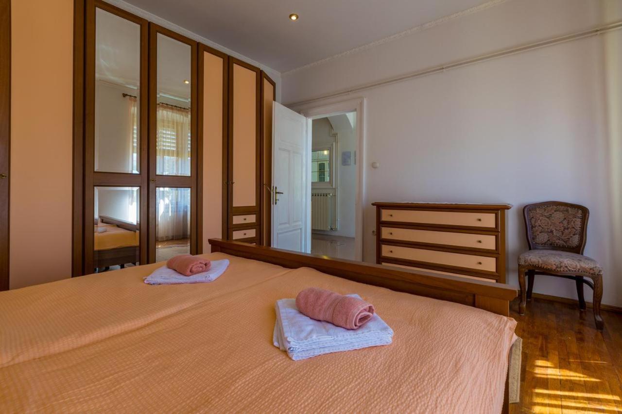 Petrinovic C Appartement Crikvenica Buitenkant foto